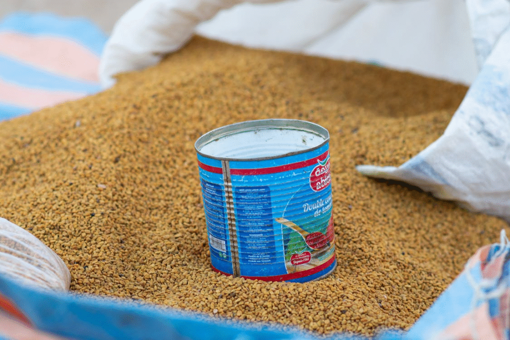 Fenugreek seed paste home remedies to reduce dandruff on scalp