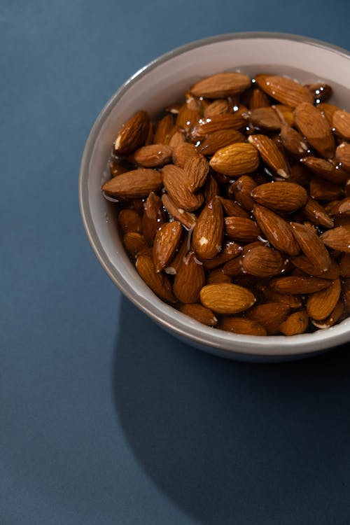“Improve gut health naturally for women with morning soaked almonds in a gut-friendly meal plan”